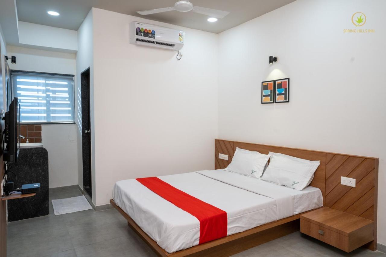Hotel Spring Hills Pune