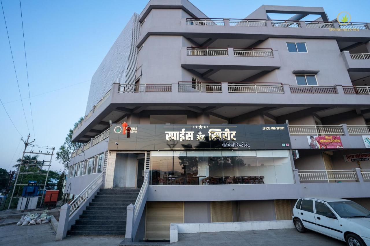 Hotel Spring Hills 3*