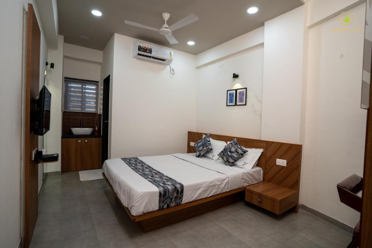Spring Hills 3* Pune