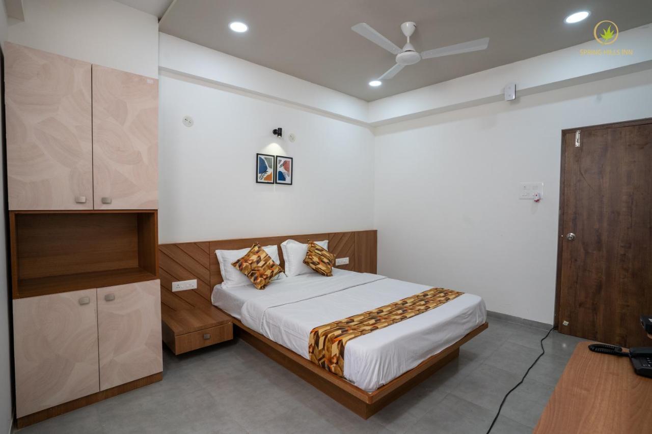 Spring Hills Hotel Pune